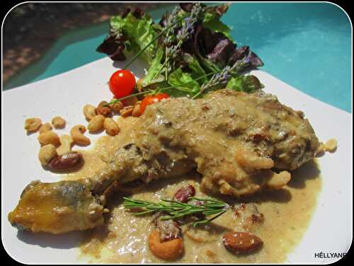 Cuisse de Poulet au beurre de cacahuète, crème coco & fruits secs