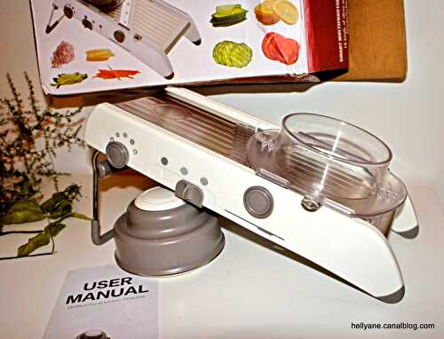 Deuxième colis de MASTERCOOK "Une MANDOLINE MULTI FONCTIONS"