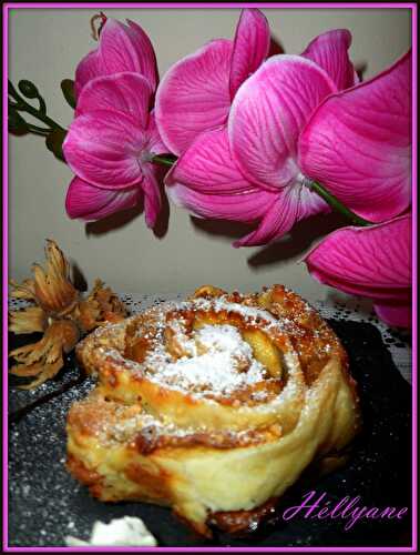 Jolies Roses feuilletées à la crème spéculos caramel