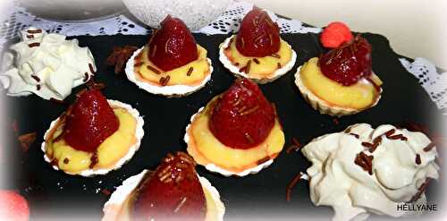 Migniardises à la crème et aux fraises