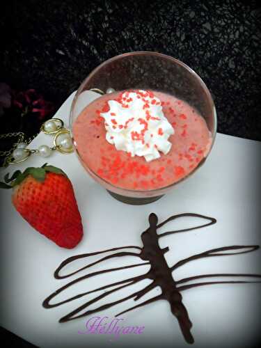 Mousse de fraises sur socle spéculos