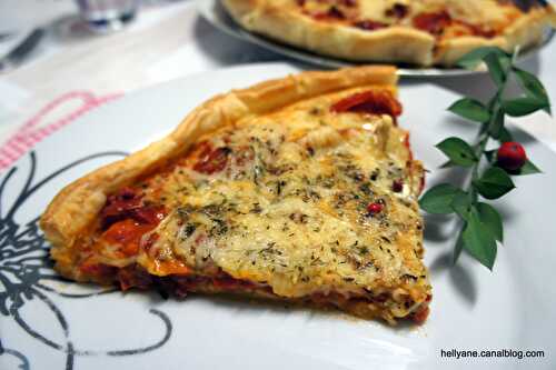 Quiche poivrons - coulommiers / emmental et confit aux 3 légumes