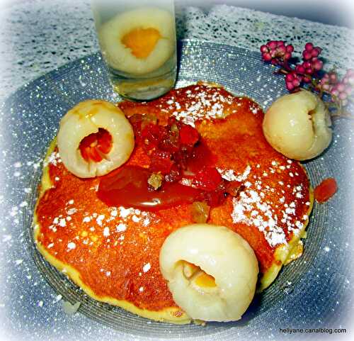 Recette de pancakes au caramel, fruits confits, litchis, avec une préparation KIMCHI PASSION