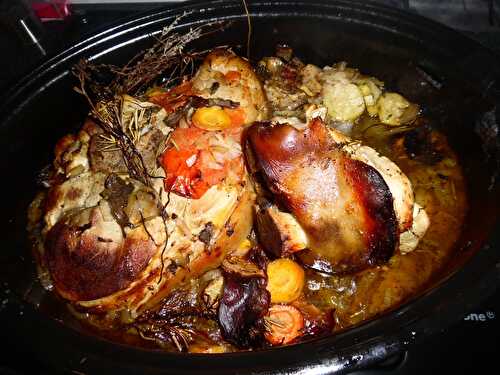 Rouelle et jarret de porc au cidre et aux petits légumes