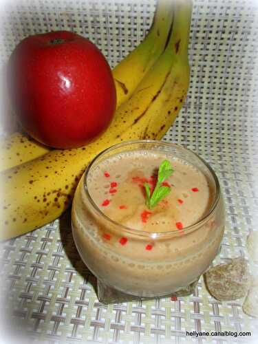 SMOOTHIE POMMES BANANES GINGEMBRE