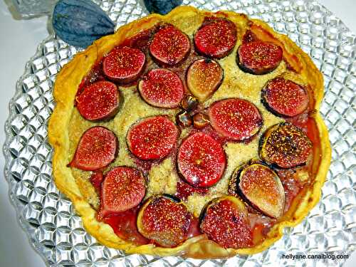 Tarte aux figues et à la crème noisette