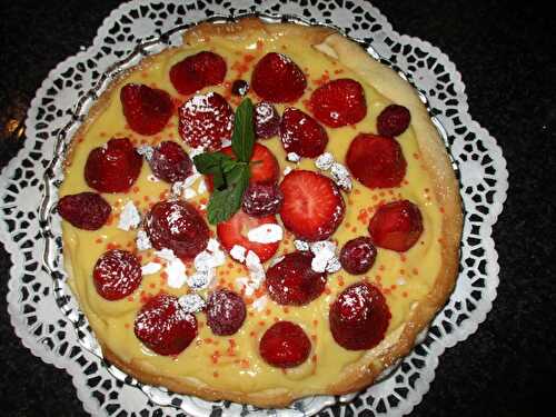 TARTE SABLÉE "AUX FRAISES/FRAMBOISES/ CRÈME PÂTISSIÈRE"