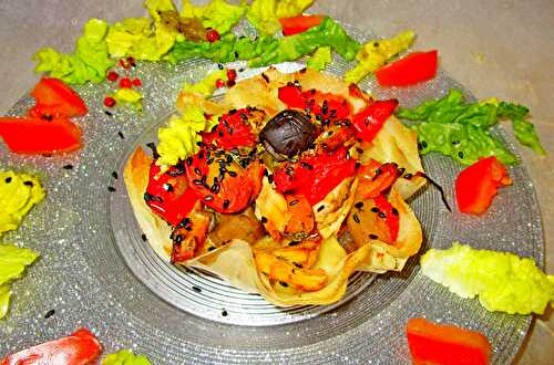 Tartelette de brick aux légumes, fromage de chèvre, blanc de pintade parsemée de graines de sésame noir