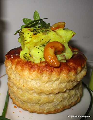 VOL-AU-VENT garni au filet de colin - sauce coco/curcuma