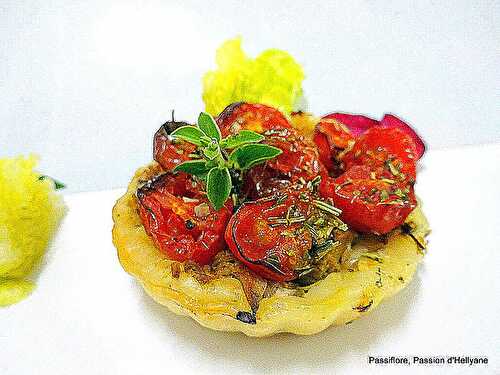Tartelette feuilletée " tomate , moutarde, thon, gruyère et huile d'olive