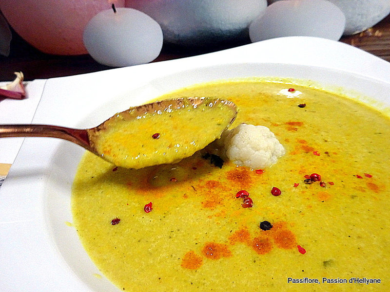 Soupe de chou-fleur à l'indienne aux mille saveurs 