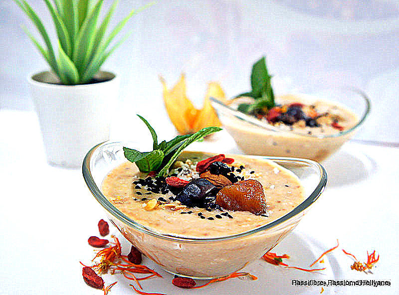 Smoothie bowl fruits UN PLEIN DE VITAMINES BONNE MINE 