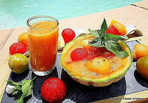 Soupe froide de melon/ pastèque / mirabelles / prunes / miel et poudre de baobab