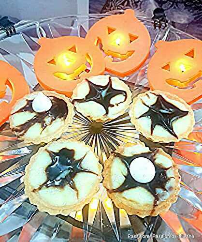 Mini tartelettes rondes sucrées à la crème pâtissière chocolat