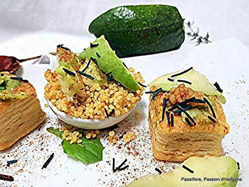 Mini carrés feuilletés garnis de semoule avocat spiruline