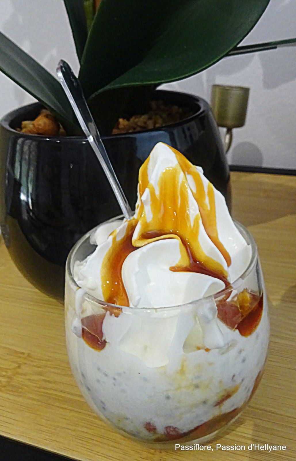 Pudding de chia, baies de goji, miel