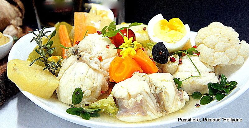  Queue de lotte + légumes / mayonnaise / capsaïcine /ail noir / poudre de baobab