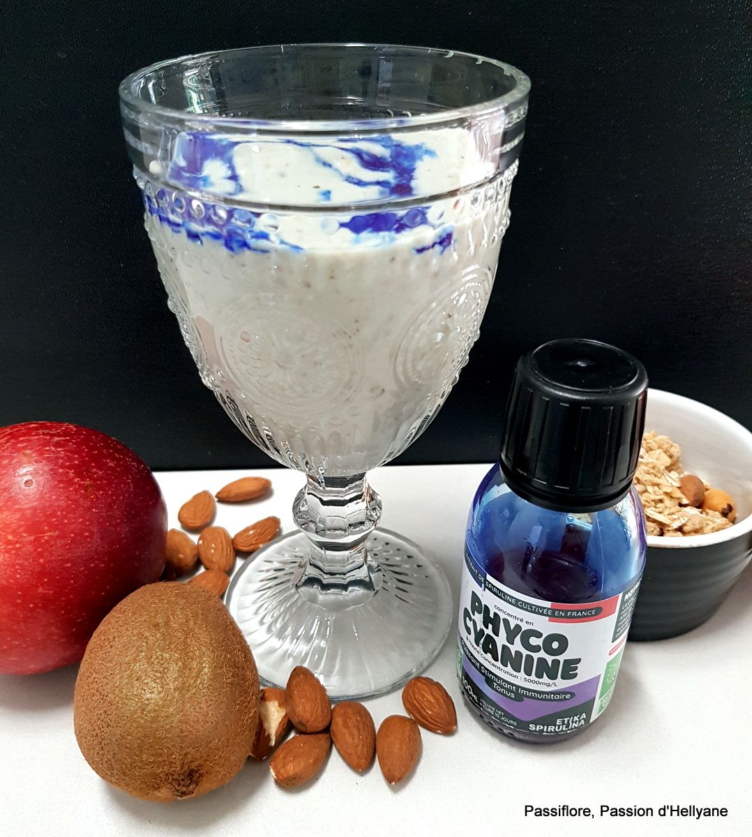 BOISSON - Smoothie fruits et phycocyanine (spiruline)