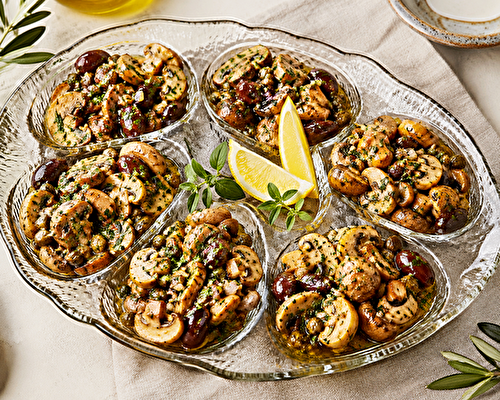 Champignons à la grecque, Une entrée fraîche, parfumée et méditerranéenne. 