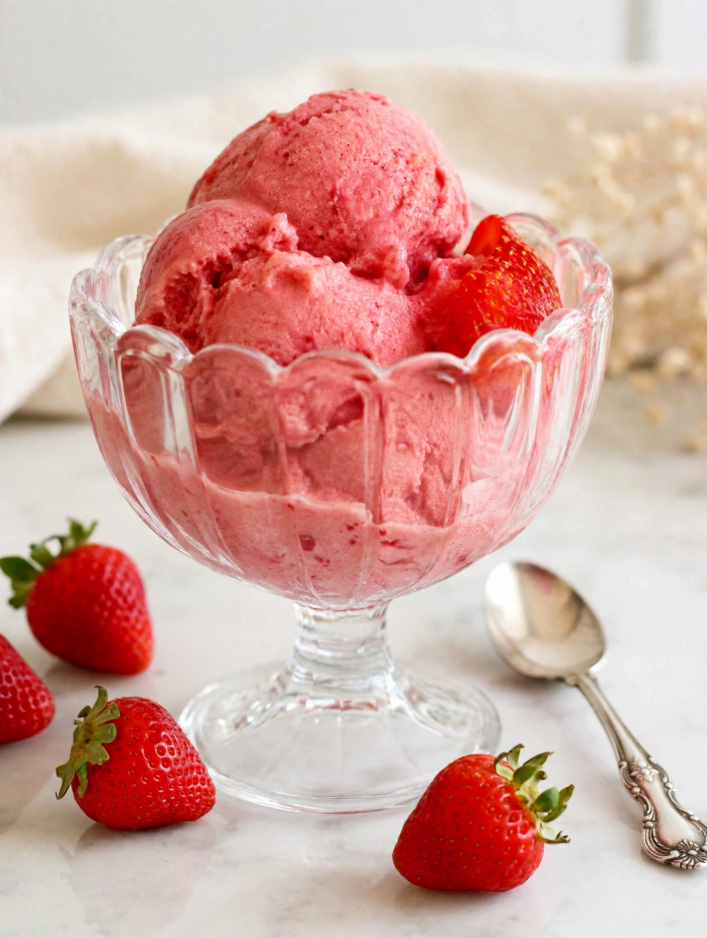 Glace express fraises & collagène sans sorbetière