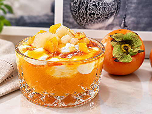 Verrine exotique au kaki, fromage blanc sucré, ananas et mangue