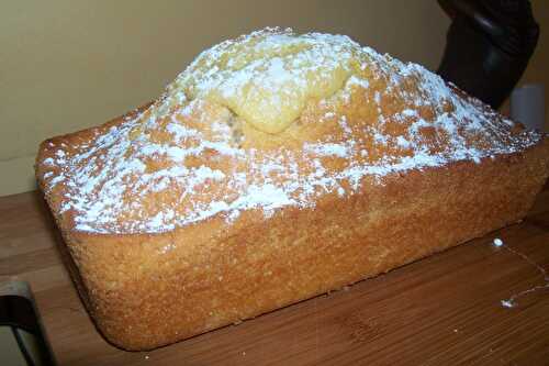 CAKE AU VIN BLANC