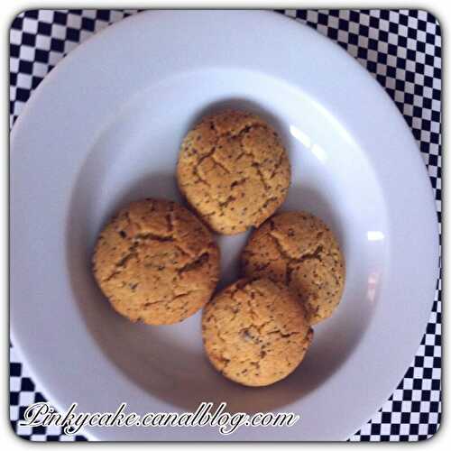 Biscuits sucrés salés à la poudre d'amande et graines de pavot, sans gluten, sans lactose