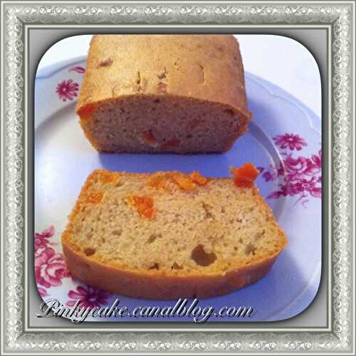 Cake aux abricots secs parfumé à la fleur d'oranger, sans gluten et sans lactose