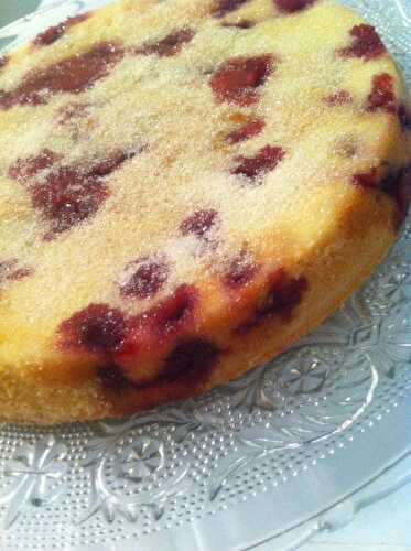 Gâteau aux cerises, sans gluten et sans lactose