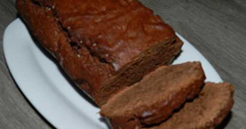 Cake au chocolat avec l'aide d'un petit apprenti