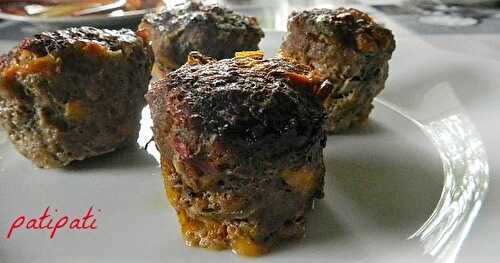 Muffins à la viande hachée et poivrons-courgette
