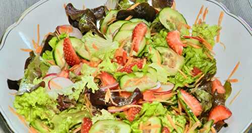 Salade composée aux fraises