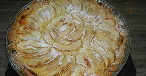 Tarte aux pommes  à la crème pâtissière