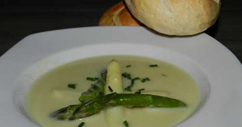 Velouté aux deux asperges