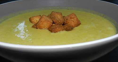 Velouté de potiron aux fromage de chèvre ail et fines herbes