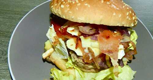 Hamburger aux champignons au brie et jambon Serano