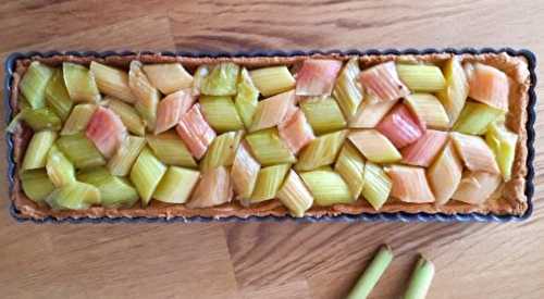 Tarte à la rhubarbe gourmande et acidulé - Patisserie.news