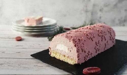 Bûche vanille fraises : dessert de Noël facile - Pâtisserie.news