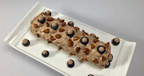 Bûche myrtilles et chocolat au lait