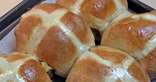 Hot cross buns