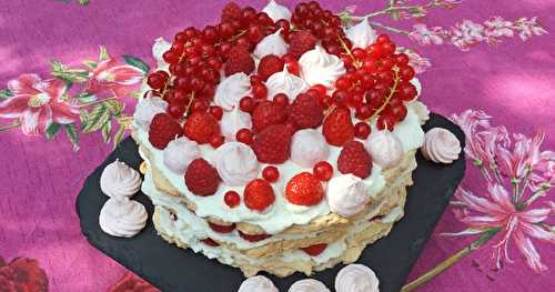 Layer cake aux fruits rouges