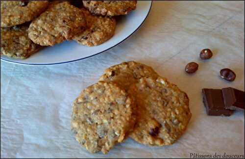 Des cookies aux flocons d'avoine, chocolat noir et noisettes concassées - Pâtissons des Douceurs