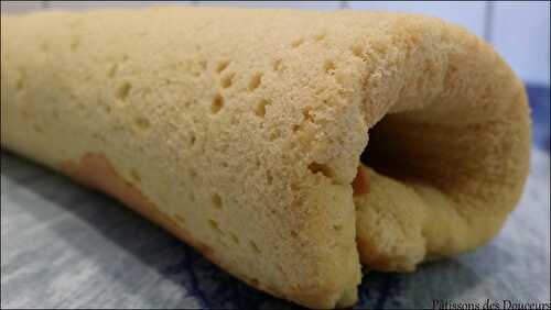 Un Biscuit léger pour un gâteau roulé ou une bûche de Noël