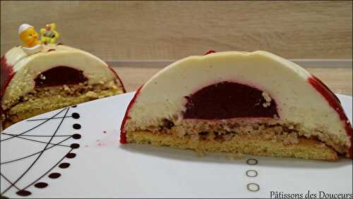 Une Bûche Vanille insert Fraise