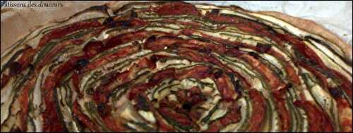 Une tarte spiralée aux courgettes, tomates et dés de chorizo - Pâtissons des Douceurs