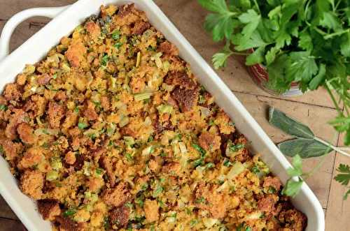 Cornbread dressing - Gratin de cornbread pour fêter Thanksgiving