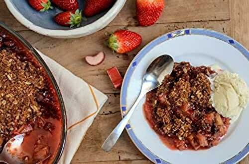 Strawberry rhubarb crisp - Crumble fraise rhubarbe (USA)