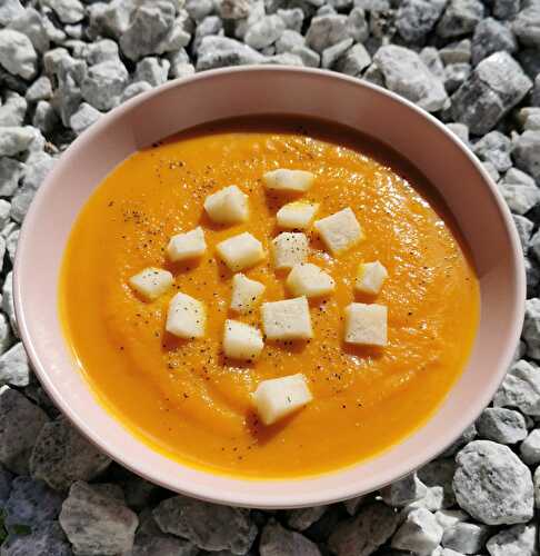 Soupe de carottes et de patate douce 