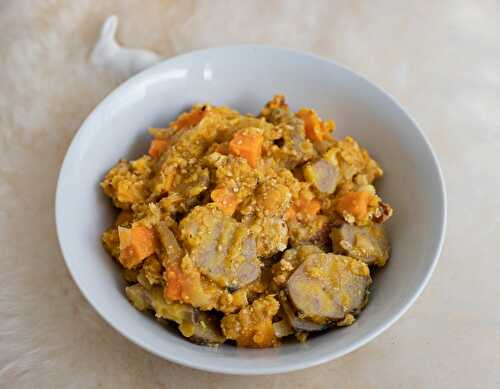 Curry de lentilles corail, banane plantain et tofu fumé