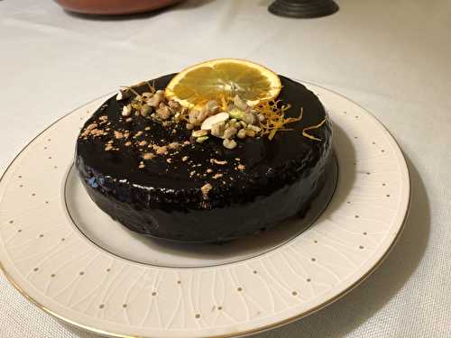 Gâteau à l’orange et nappage miroir au chocolat 